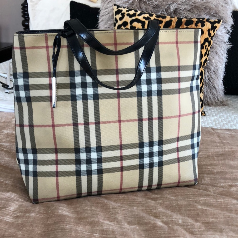 Burberry Nova Check tote